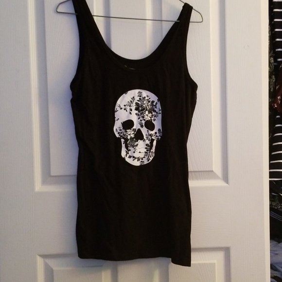 Black Skull Decal Tank Top - Picture 1 of 3